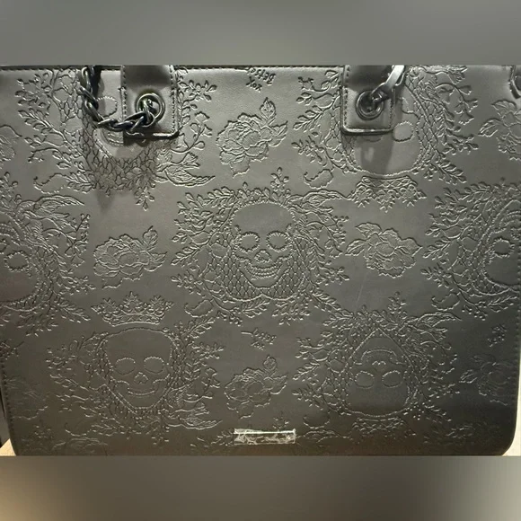 Betsey Johnson Skull Tote - Picture 8 of 11